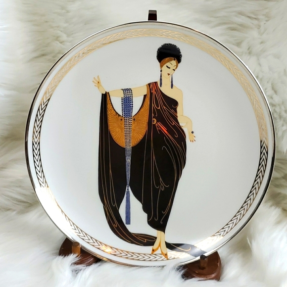 House of Erte Other - House of Erte Glamour Fine Porcelain The Franklin Mint ceramic plate Art